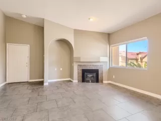 Photo #2: 2517237 Listing