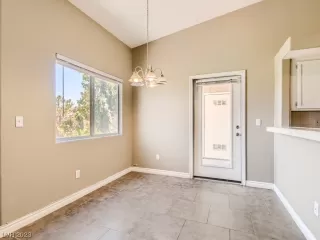 Photo #3: 2517237 Listing