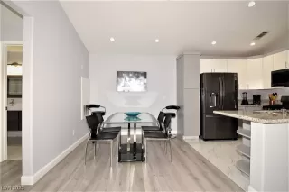 Photo #5: 2517268 Listing 