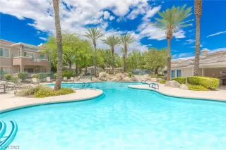 Photo #1: 2517275 Listing