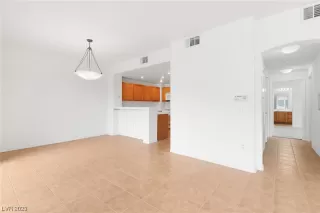 Photo #5: 2517275 Listing