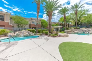 Photo #6: 2517275 Listing