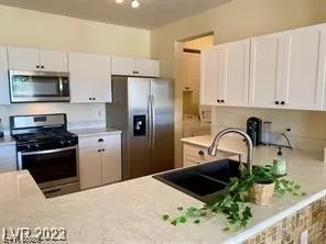 Photo #5: 2517276 Listing 