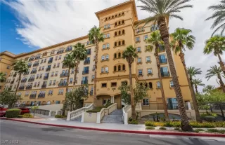 Photo #1: 2517288 Listing