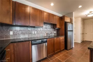 Photo #4: 2517288 Listing