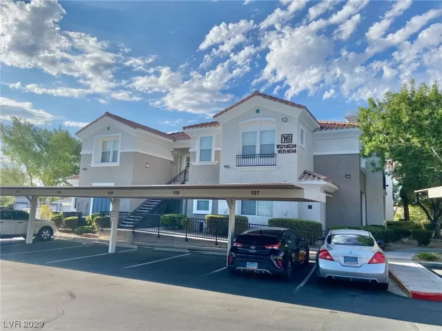 MLS: 2517334 Condo For Sale