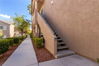 Photo #1: 2517336 Listing