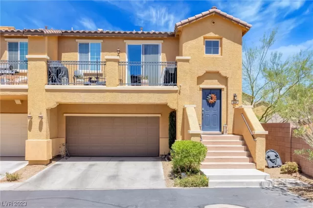 MLS: 2517350 Condo For Sale