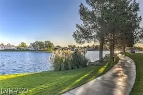 Photo #2: 2517361 Listing 