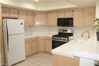 Photo #4: 2517398 Listing