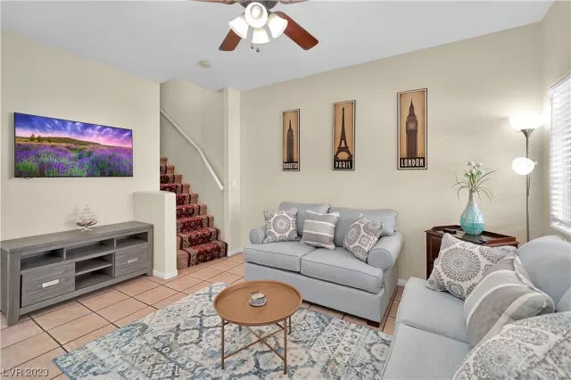 MLS: 2517408 Condo For Sale