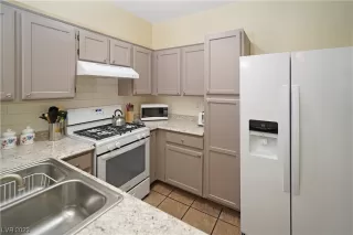 Photo #4: 2517408 Listing 