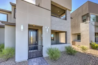 Photo #2: 2517412 Listing