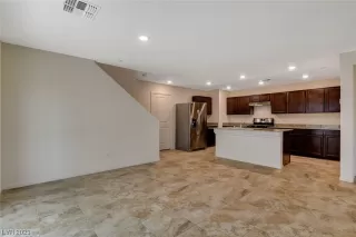 Photo #6: 2517429 Listing 