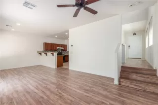 Photo #4: 2517459 Listing