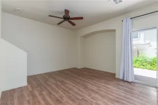 Photo #5: 2517459 Listing