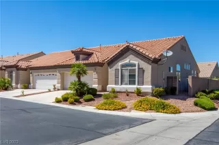 Photo #2: 2517491 Listing