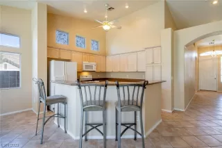 Photo #4: 2517491 Listing