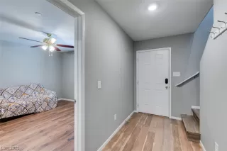 Photo #5: 2517504 Listing