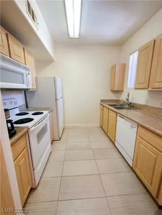 Photo #3: 2517521 Listing