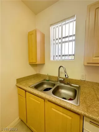 Photo #4: 2517521 Listing