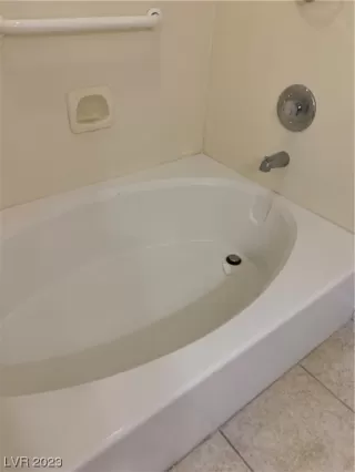 Photo #6: 2517526 Listing