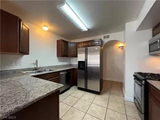 Photo #1: 2517544 Listing 