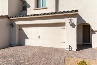 Photo #1: 2517551 Listing 
