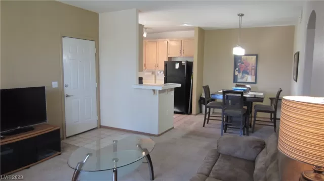 MLS: 2517591 Condo For Sale