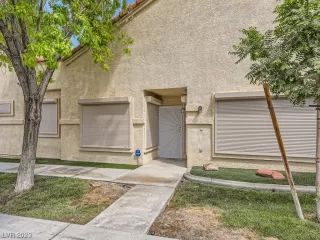 Photo #1: 2517598 Listing