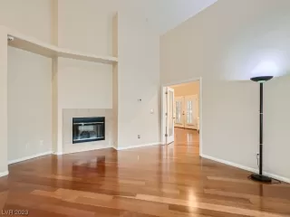 Photo #5: 2517598 Listing