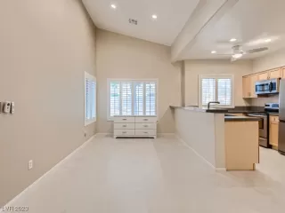 Photo #6: 2517598 Listing