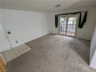 Photo #5: 2517676 Listing 