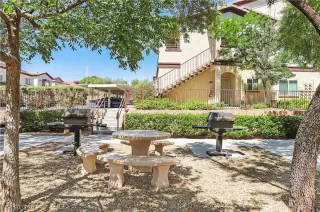 Photo #6: 2517716 Listing 