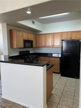 Photo #5: 2517765 Listing 