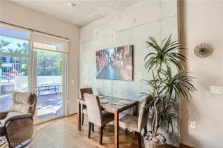 Photo #5: 2517795 Listing