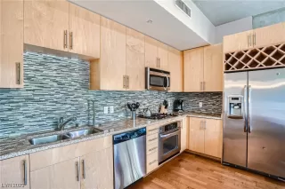 Photo #6: 2517795 Listing