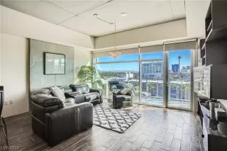 Photo #3: 2517819 Listing