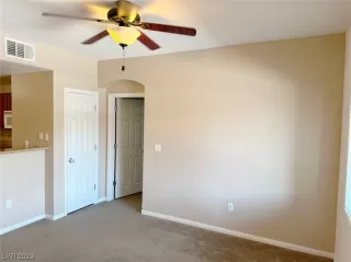 Photo #5: 2517827 Listing 