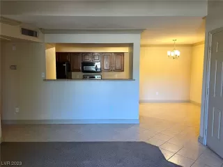 Photo #5: 2517840 Listing 