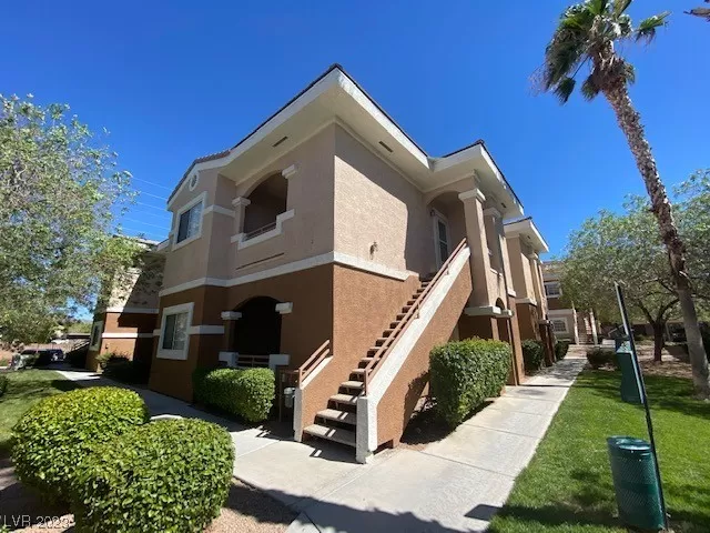 MLS: 2517845 Condo For Sale