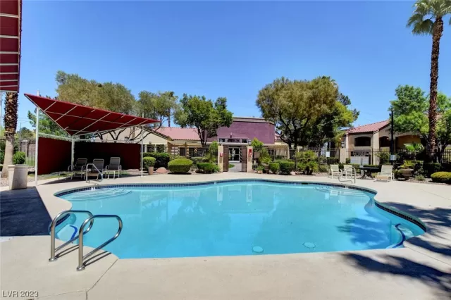 MLS: 2517879 Condo For Sale