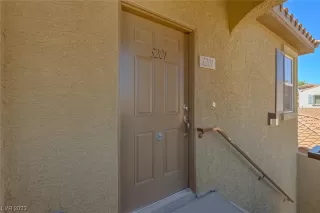 Photo #3: 2517900 Listing