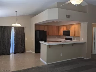 Photo #2: 2517910 Listing 