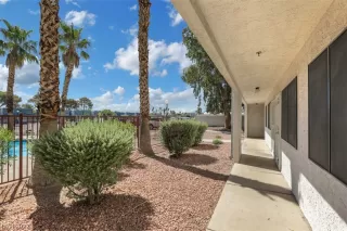 Photo #2: 2517935 Listing