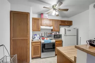 Photo #5: 2517935 Listing