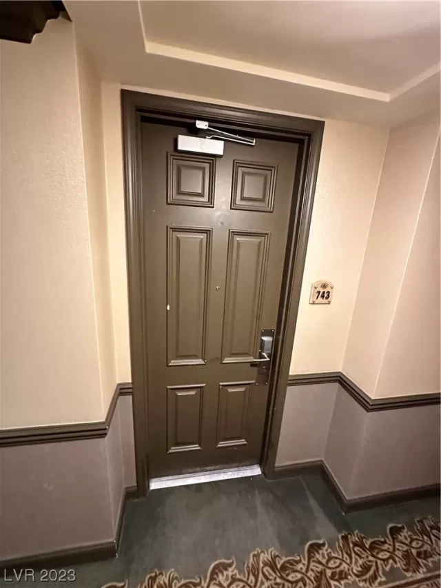 MLS: 2517940 Condo For Sale