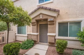 Photo #2: 2517953 Listing