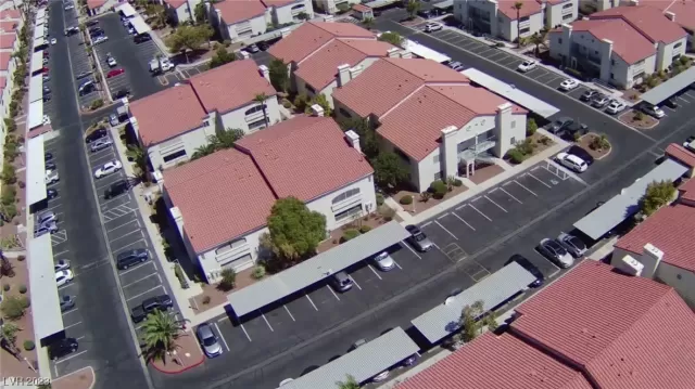 MLS: 2517959 Condo For Sale