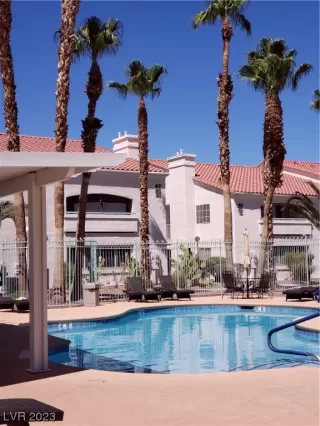 Photo #1: 2517959 Listing